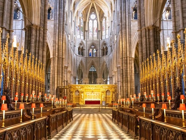 Westminster Abbey: Explore over 1,000 years of history in a unique space!