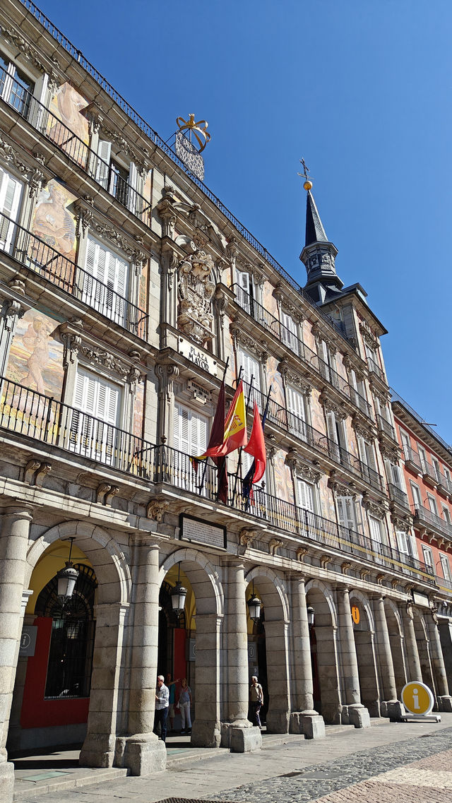 📍 Plaza Mayor Madrid – The Heart of Old Madrid 🇪🇸