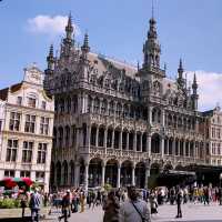 🎒🧭 Backpacker Essentials for Brussels — Budget Travel in Belgium’s Capital!