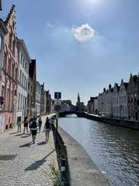 🏰 Bruges: Canals, Chocolate & Charm