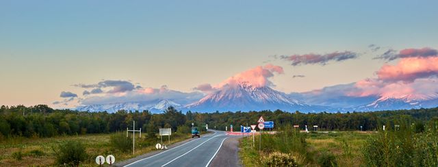 無縫對接大自然，勘察加10日，棕熊、火山、帝王蟹、溫泉