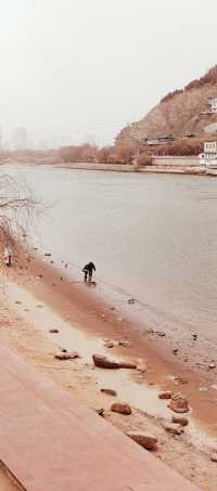 節日裡的中山橋