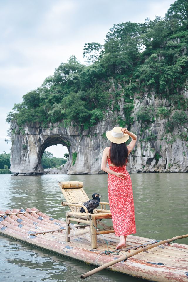 Exquisite family vacation hotel on the banks of the Li River, enjoy the landscape painting without stepping out.