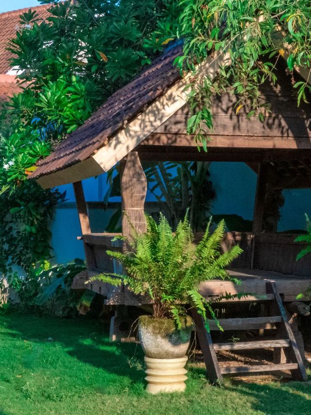 🌴 Komodo's Serene Sudamala Resort Escape 🌅