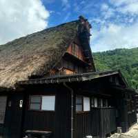 【岐阜/白川郷】世界遺産の合掌造り、夏場も良い！