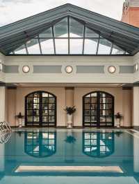 Charleston Charm: Top Hotel Picks 🏨✨