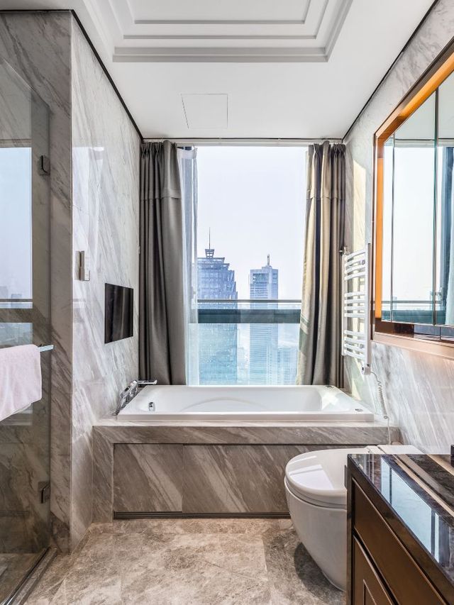 🌟 Chongqing's Comfy Stay: Roosevelt Service Apts! 🏨