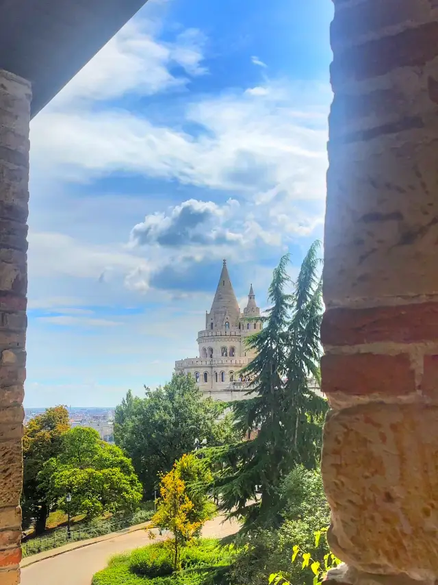 Why Budapest🇭🇺 Is a Must-Visit! 🌎✈️