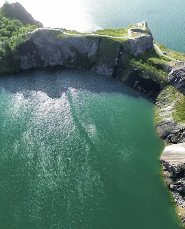 Haining has a fairy lake, it's really fairy! 