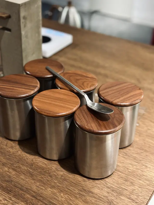 Kuanzhai Alley! A hidden tea house...