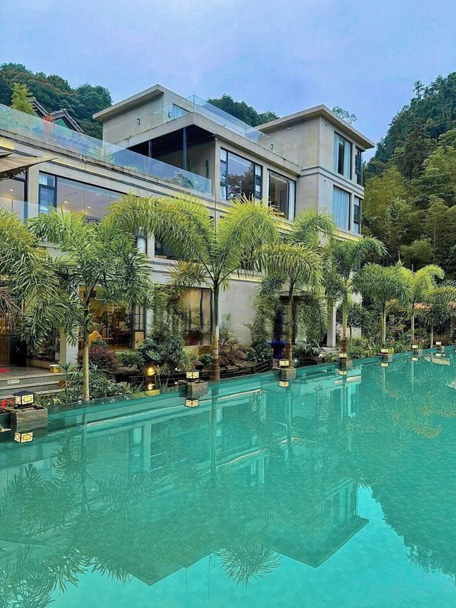 南昆山·新開的半山家毛大 nouse 森杯泡湯泉