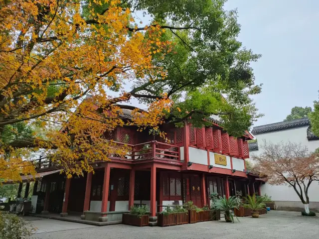 100 Views of Hangzhou: Wushan Scenic Area