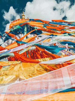 Qingming Spring Tour: Perfect Time for Citywalk in Hainan Tibetan Autonomous Prefecture and Beyond