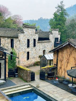Busheyemaling | Stay in a 600-Year-Old Ancient Village