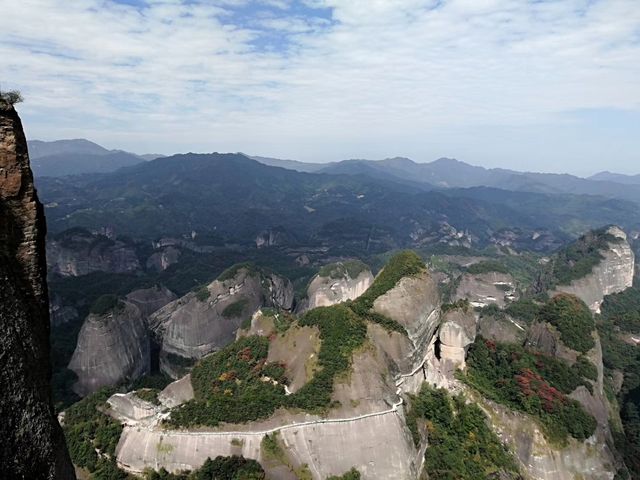 湘楚丹霞與荊楚銀杏嘅夢幻之旅