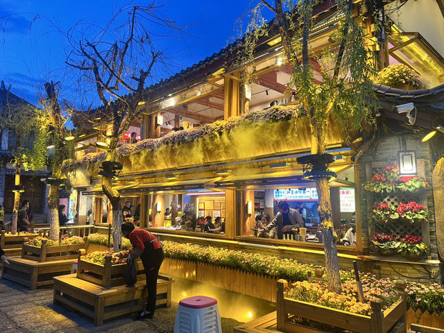 🌌 **Lijiang Ancient Village at Night is Pure Magic!** ✨  