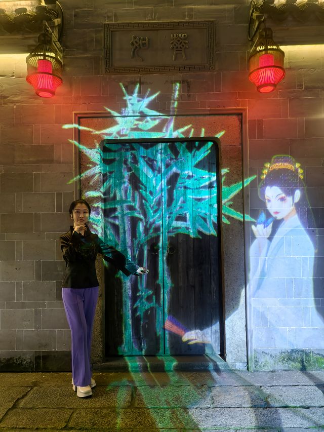 【烏鎮夜遊 | 乘搖櫓船闖入"似水年華"的江南】
