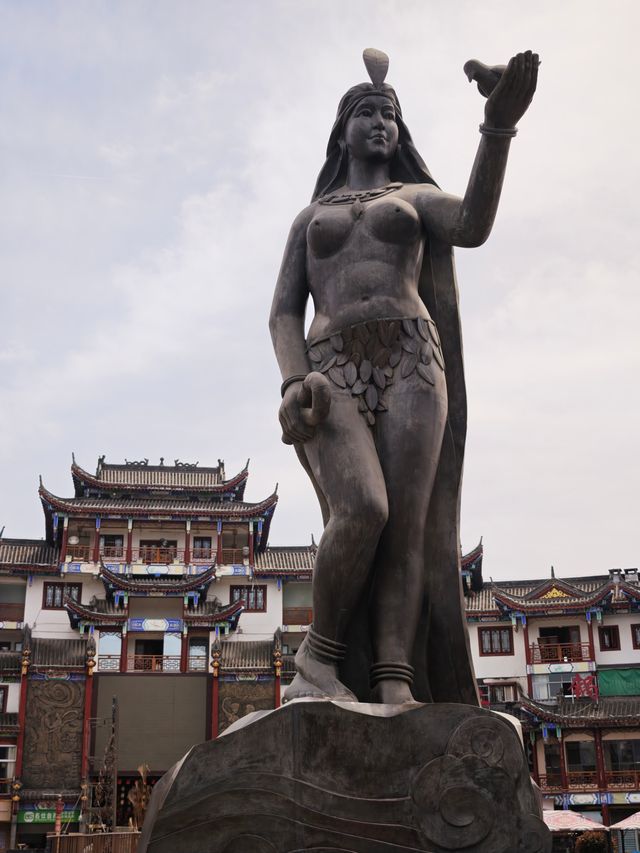 恩施嘅「小麗江」，施南古城嘅土家吊腳樓與煙火長街