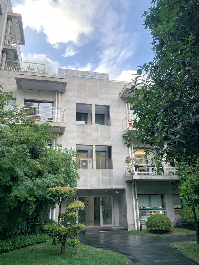 幽靜小樓裏嘅靜謐養生中醫調理疼痛消