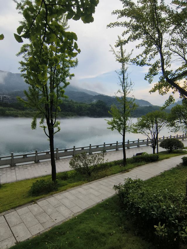 住進了一家神仙民宿