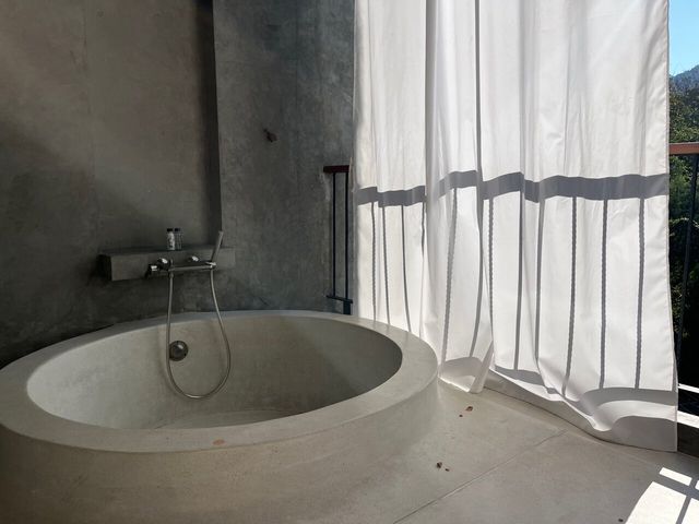 A Healing Retreat: 'Proud Phu Fah Muang' Hotel Review