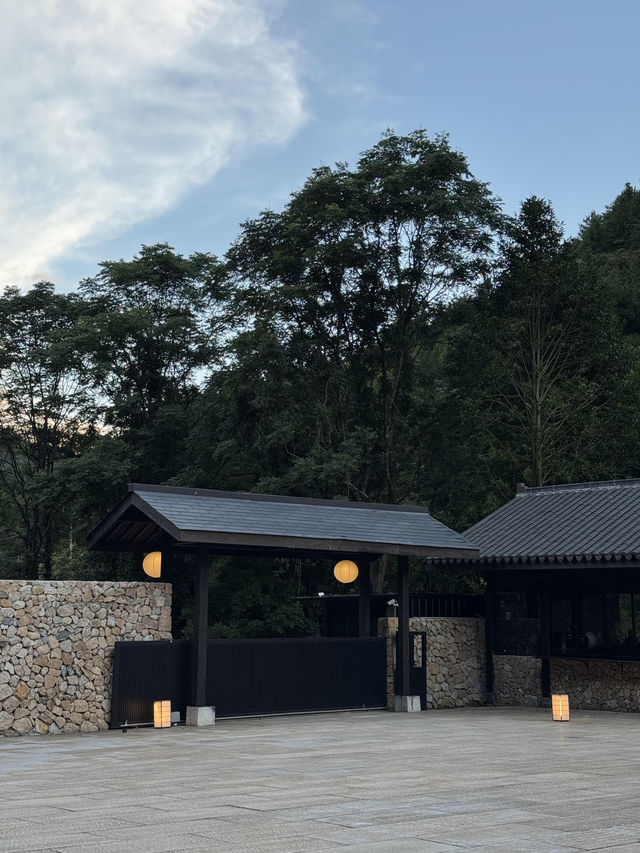 住進三清山神仙民宿躺看雲海品道家哲學