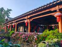 丘北慢時光｜漫步普者黑，在古街屋簷下邂逅詩意雲南  必去理由： 600年古村治癒系慢生活！山水畫