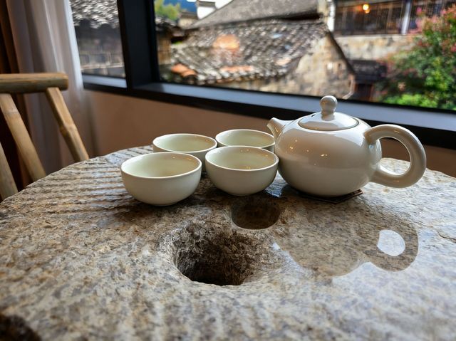 # 奔赴桃花潭，在八景精舍枕著詩意入眠