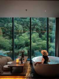 推窗見山｜山林房的泡湯慢時光