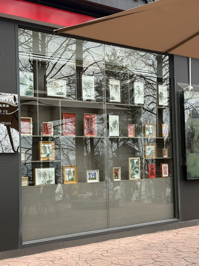 張家界 / 李軍聲砂石畫藝術館 張家界 / 李軍聲砂石畫藝術館