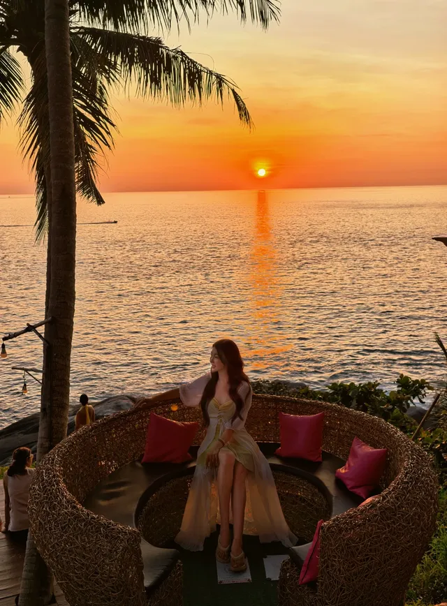 普吉島網紅咖啡｜被烤鱸魚和焦糖麵包圈粉了