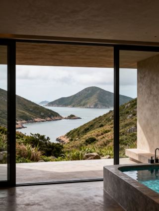 Stay at Yushan Island Homestay in Fuding, check in at the stunning sea grassland secret spot with kids