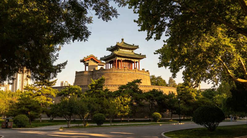 Handan is a "capital of idioms and allusions," its 3,000-year history making it a city brimming with stories. Seven days is just enough time to explore the "Ancient Zhao Culture of the City Center →"