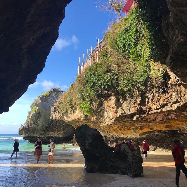 Suluban Beach