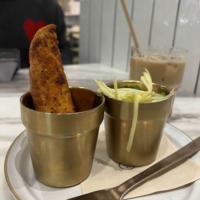 香港k11美食推薦-阿閒泰泰國餐廳