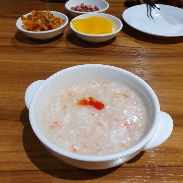 고급스러운 차이니즈레스토랑 상해루에서 점심코스