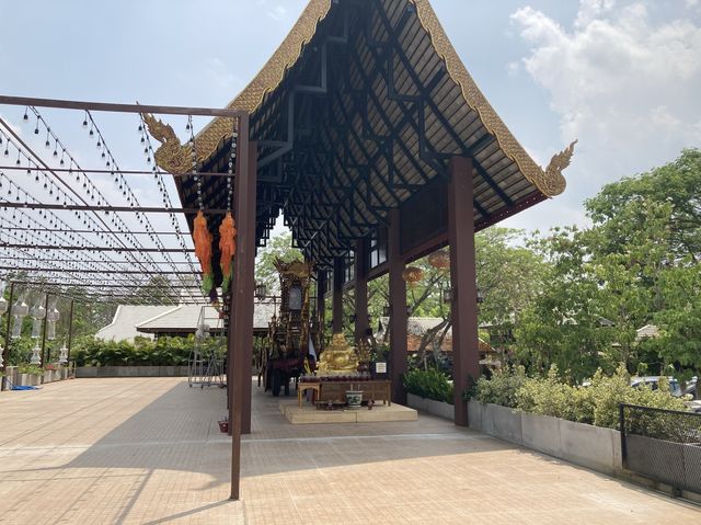 บูชาองค์พญานาค ที่ม่อนพญานาคราชแม่ออน