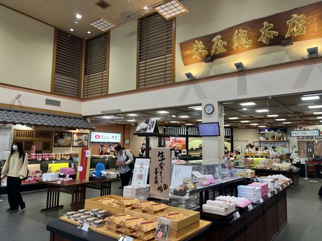 東京必去景點｜成田山新勝寺，離成田機場超近一站就到