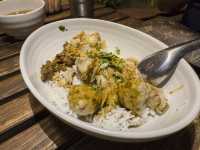 พักหัวหิน กินข้าวต้มแห้งริมทาง ราคาเบาๆ 