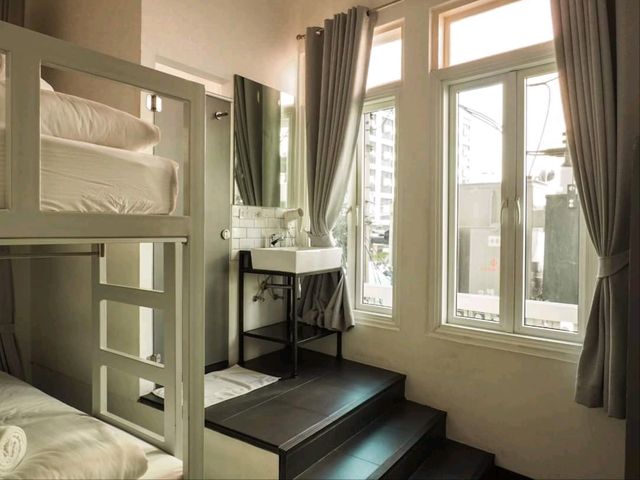 🏨 กำลังตามหาโรงแรมที่พักในราคาหลักร้อยกันอยู่ใช่มั้ย