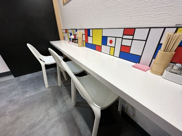 福岡・博多駅。チャーハン食べ放題の福岡創業の中華めん専門店『スーラーメンまくり』