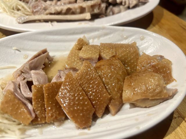 超好吃的鵝肉料理｜阿城鵝肉土城創始店，份量多人也超多