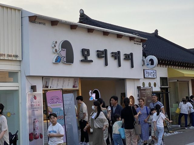 경주 맛집은 여기 다 모였다 : 황리단길 🧡