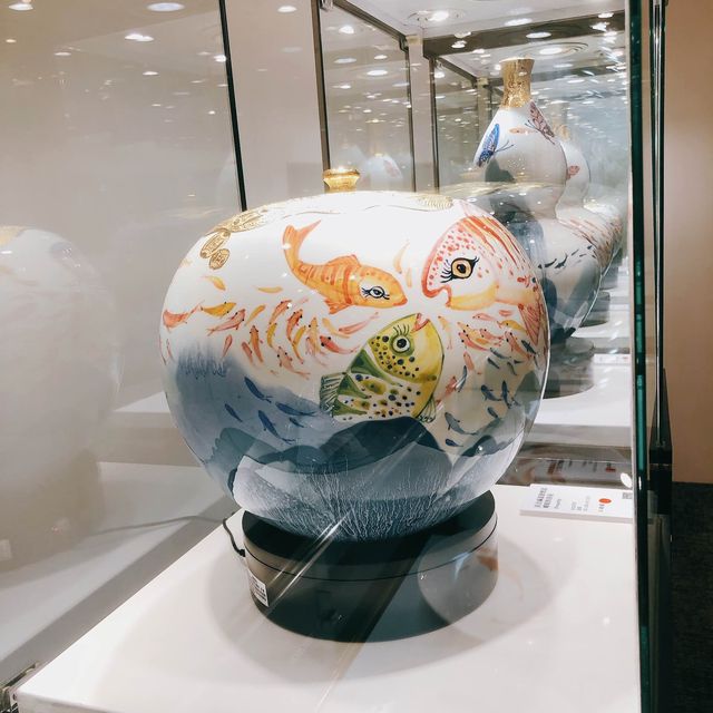台北｜👩🏻‍🎨🎨🌈藝術家的美麗世界📍新光三越 台北信義新天地 A11