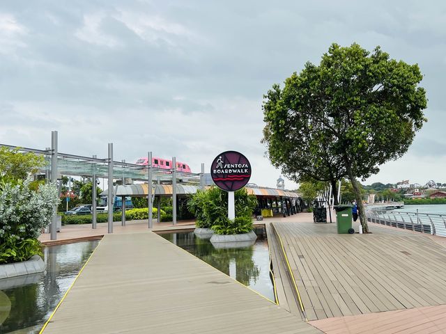 Explore Sentosa! 