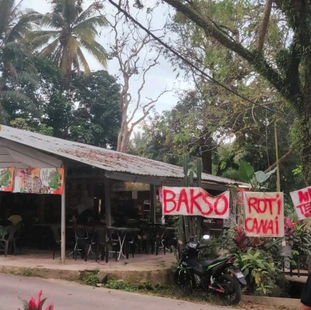 Try unplanned stop by the roadside eatery.