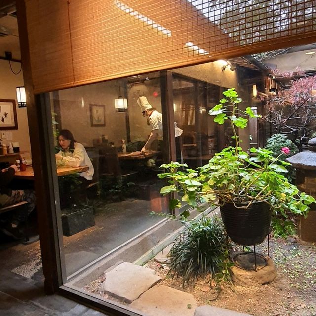 奈良商店街美味的炸豬排【 とんかつ がんこ 頑固豬排
】