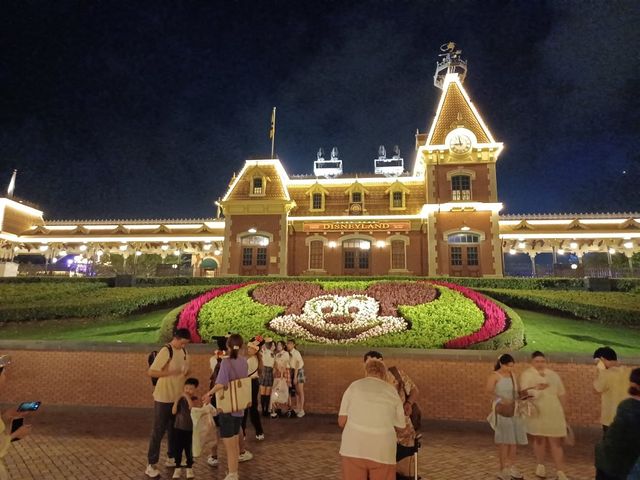 唐老鴨生日派對…