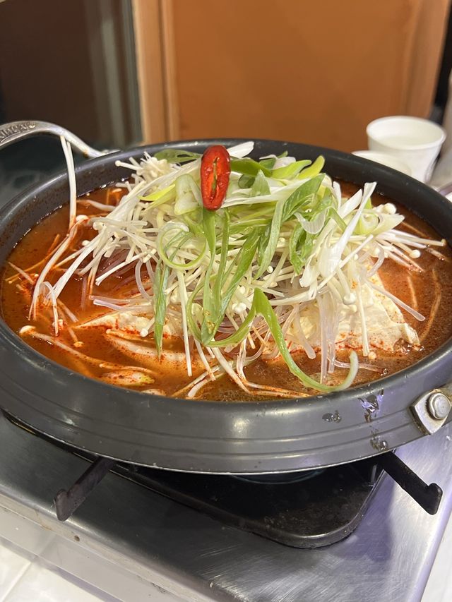 韓国【江陵】有名地の美味しいスンドゥブ屋さん