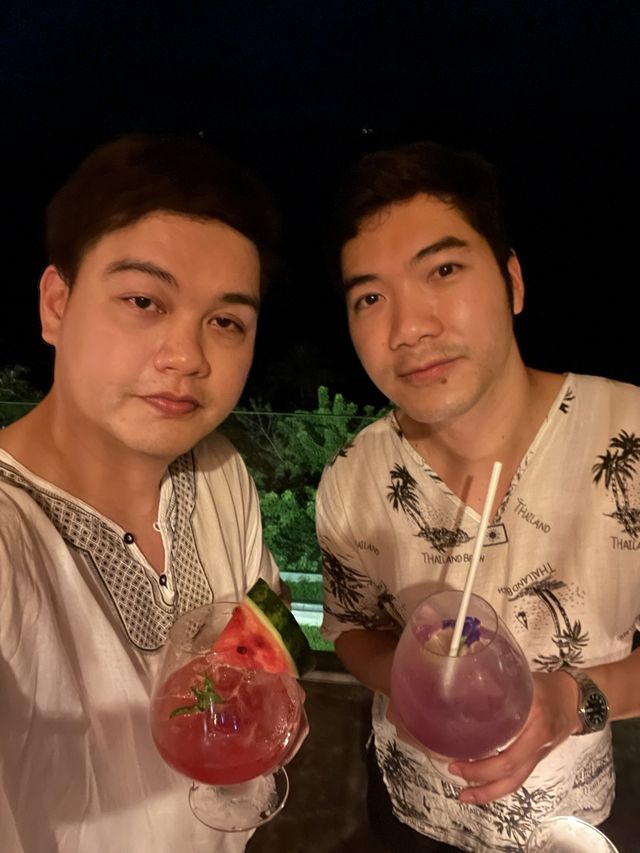 หมูกระทะวิวทะเล ที่ 𝗖𝗼𝗻𝗿𝗮𝗱 samui